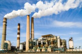 Grote industriële bedrijven in Nederland veroorzaken de laatste jaren méér luchtvervuiling