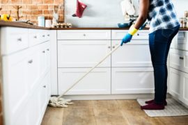 Online platforms verzwaren risico’s voor huishoudelijk werkers