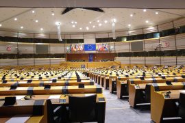 Anti-corruptieplan EU-parlement: tijdelijk lobbyverbod en strengere toegang