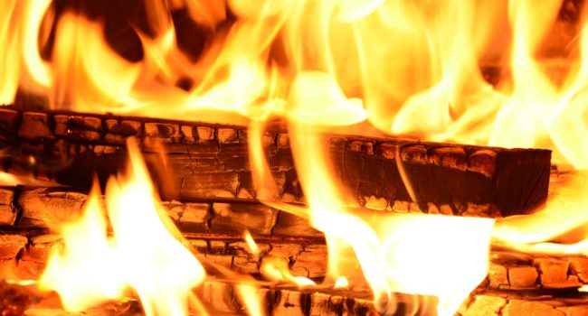 Panden verwoest bij grote brand op industrieterrein Zoetermeer