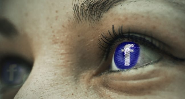 Facebook: van sympathiek smoelenboek tot oncontroleerbaar monster?