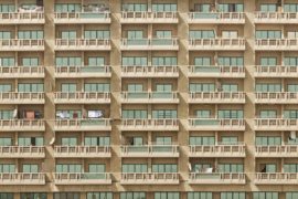 Friso de Zeeuw: ‘Hoge woontorens met tuinloze appartementen lossen woningnood niet op’