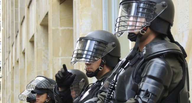 ‘Politiebond roept op: eredivisie zonder publiek’