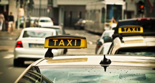 35 taxi’s in beslag genomen