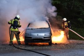 Opnieuw autobranden: drie voertuigen ’s avonds en ’s nachts in vlammen opgegaan