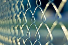 Inspecties zien ondanks maatregelen nog veel problemen in jeugdgevangenissen