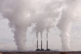 Cameratoezicht op vervuilende uitstoot bij Tata Steel mag blijven