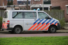 Politie zoekt naar drugs in vrachtwagens van bedrijf in Breda maar vindt niks