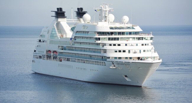 Kabinet haalt drie cruiseschepen naar Nederland voor asielopvang