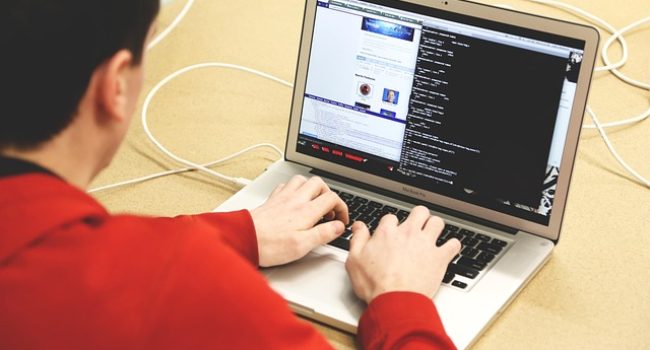Wat te doen tegen online ordeverstoringen?