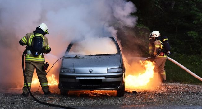 Gewonden na explosie bij auto in Zoetermeer, verdachte aangehouden