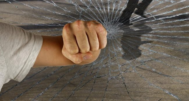 Douwe Bob met dood bedreigd na afzeggen optreden, boos op VVD-leider Yeşilgöz