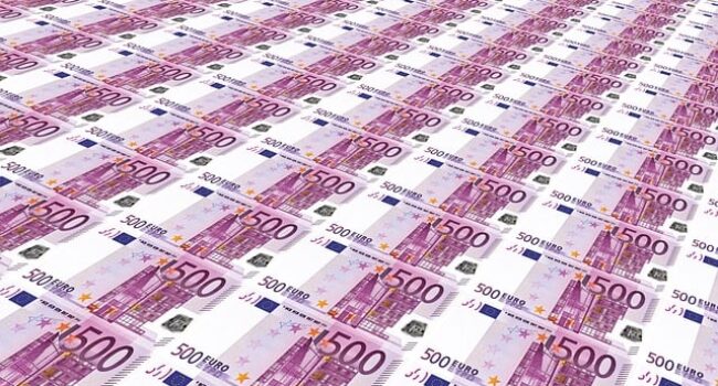 Overheid overtreedt wet door informatie over toeslagenaffaire achter te houden