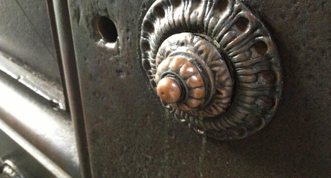 Langs de deuren tegen polarisatie: ‘deep canvassing’ groeit, maar werkt het?