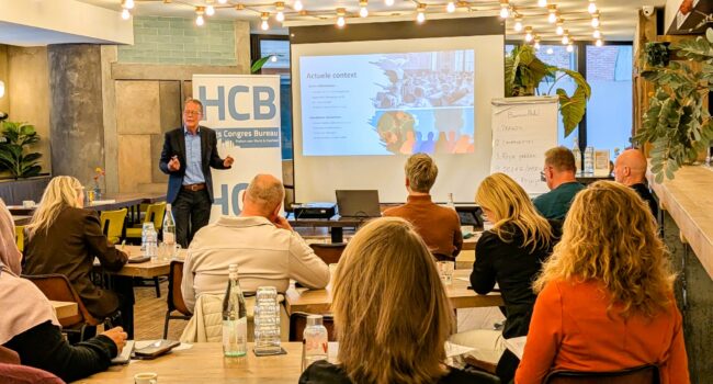 Hans Boutellier: Polarisatie als gemobiliseerde vijandigheid – Impressie HCB Seminar De Veilige Gemeente 2026