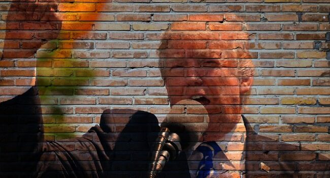 Autoriteit Persoonsgegevens: ‘Als Trump dat wil, ligt morgen de halve Nederlandse overheid stil’